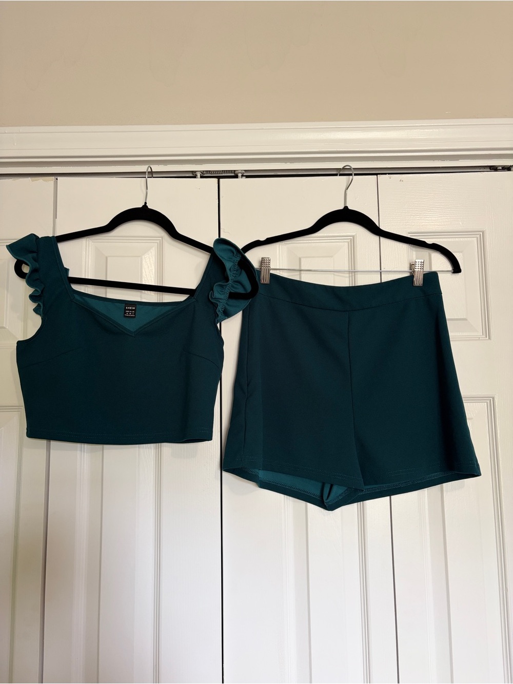 Teal Ruffle Sleeve Crop Top and High-Waist Short Set
